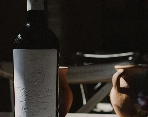 Découvrez notre sélection de vins de caractère au restaurant Le Solstice à Cassis.